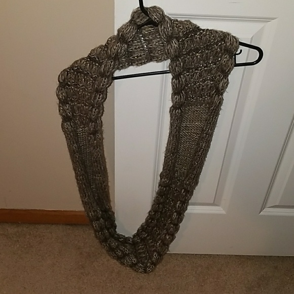 Infinity scarf - Picture 2 of 2